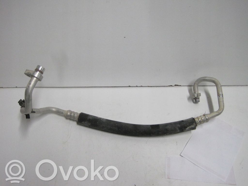 BMW 2 Active Tourer U06 Ilmastointilaitteen putki (A/C) 