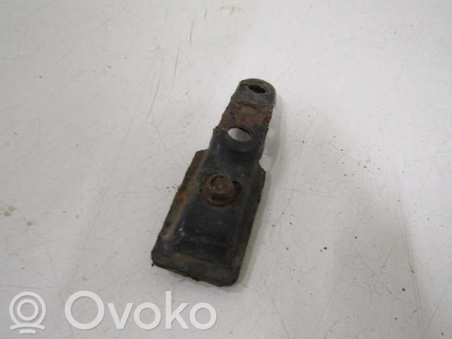 Volvo 740 Radiator support slam panel bracket 