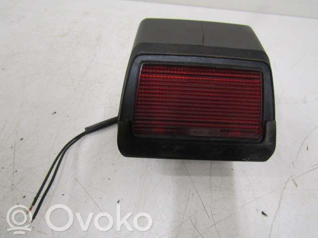Volvo 940 Third/center stoplight 