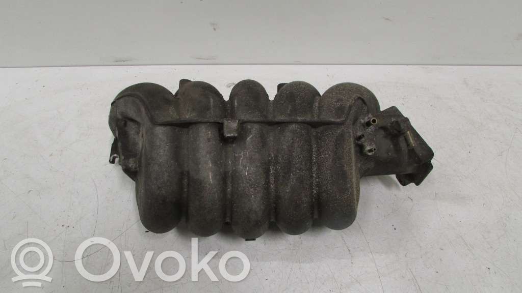 Volvo V70 Intake manifold 