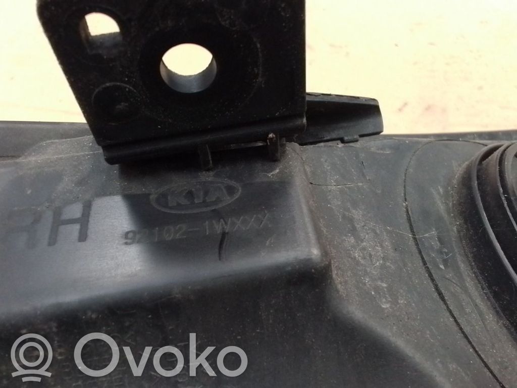 KIA Rio Headlight/headlamp 