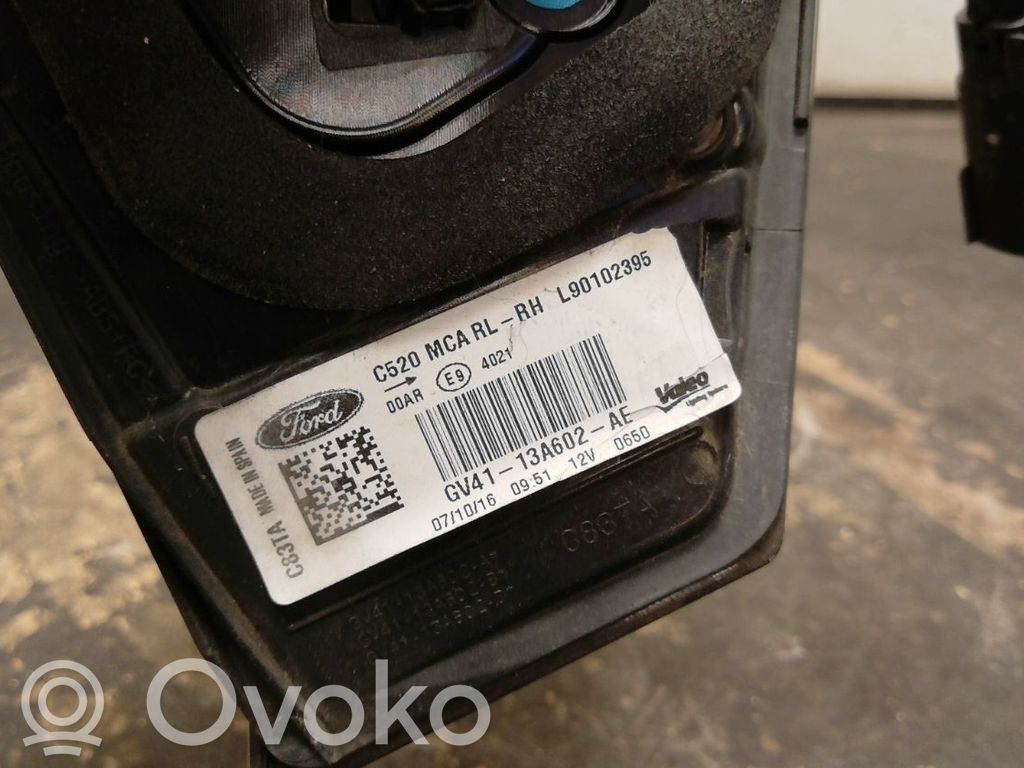 Ford Kuga I Galinis žibintas kėbule 