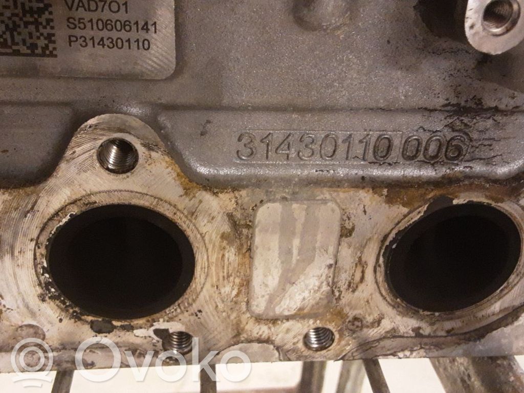 Volvo S60 Engine head 