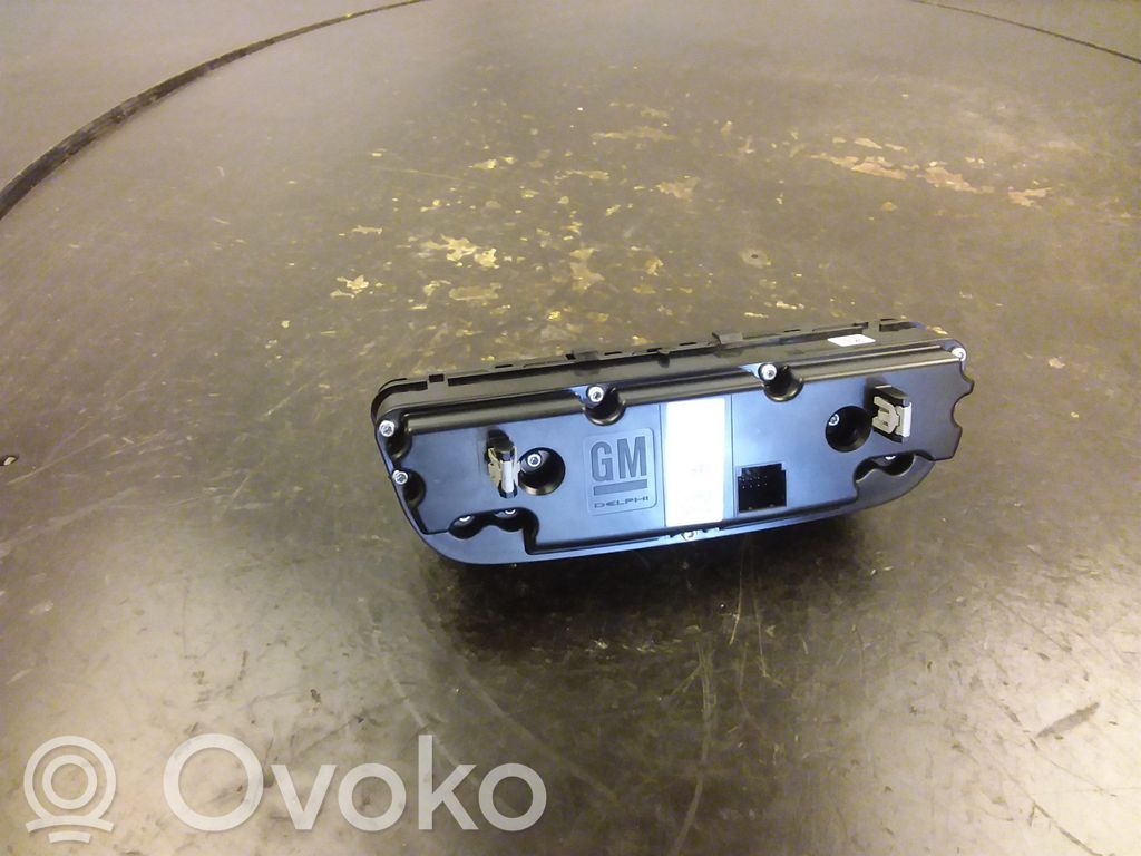 Climate control unit   39042439