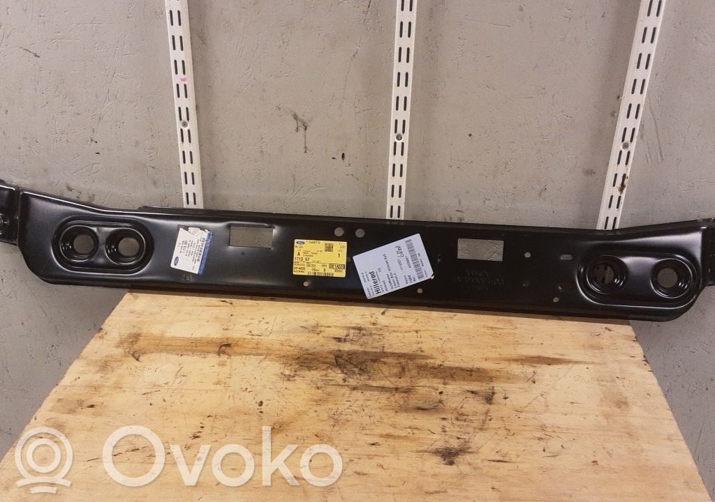 Ford Transit Custom Radiatoru paneļa apakšējā daļa (televizora) 