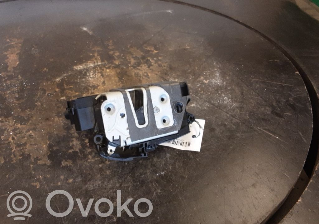 Centrinio užrakto varikliukas   2209758,EM2AR26412CC