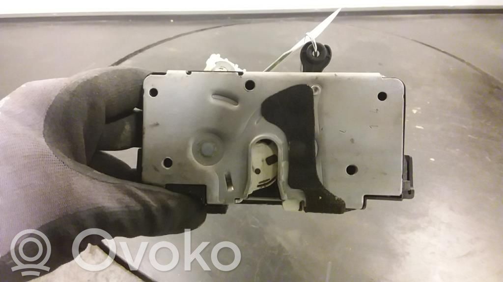 Opel Meriva B Motor de bloqueo de puertas 