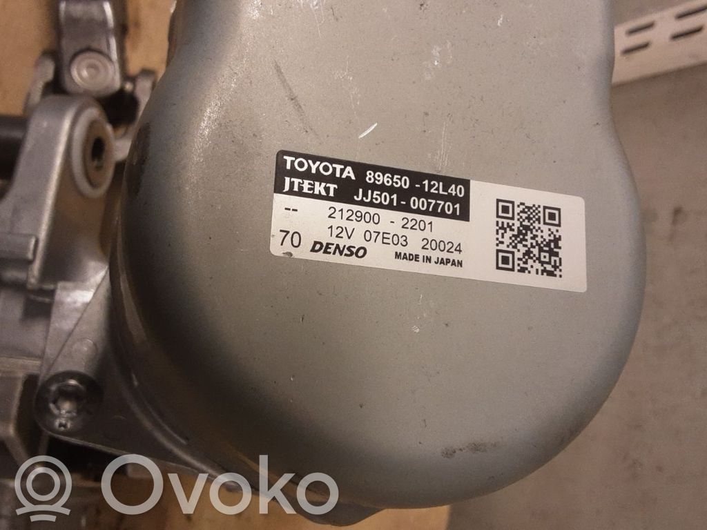 Steering wheel axle   4520A02750