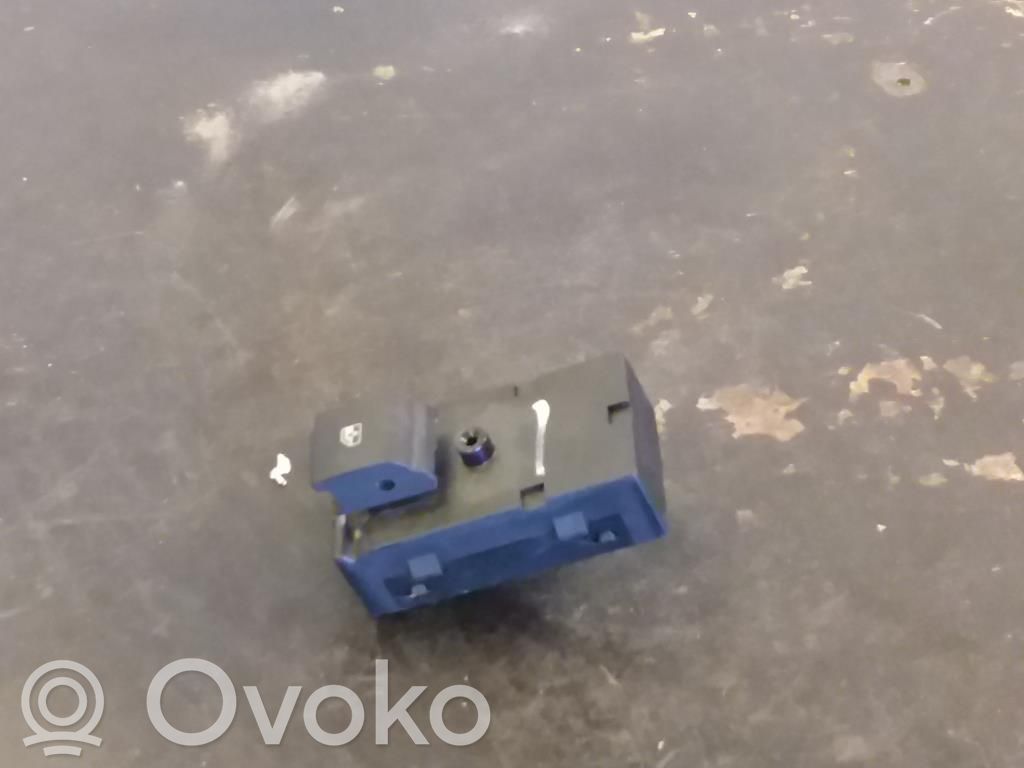 Electric window control switch   13301888