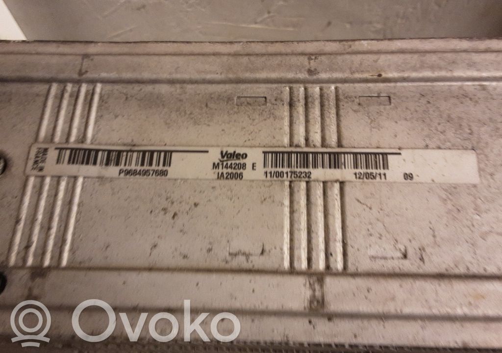 Interkūlerio radiatorius   1440Q9
