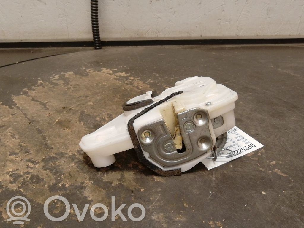 Central locking motor   DB2W59310