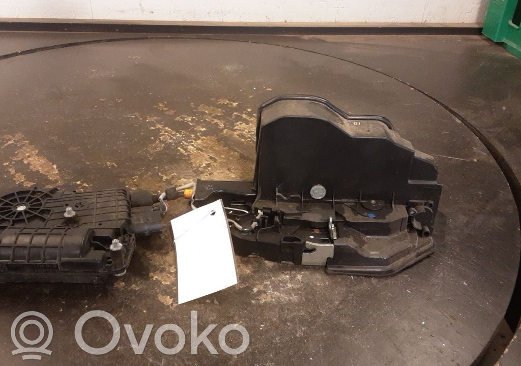BMW X6 E71 Centrālās atslēgas motoriņš 