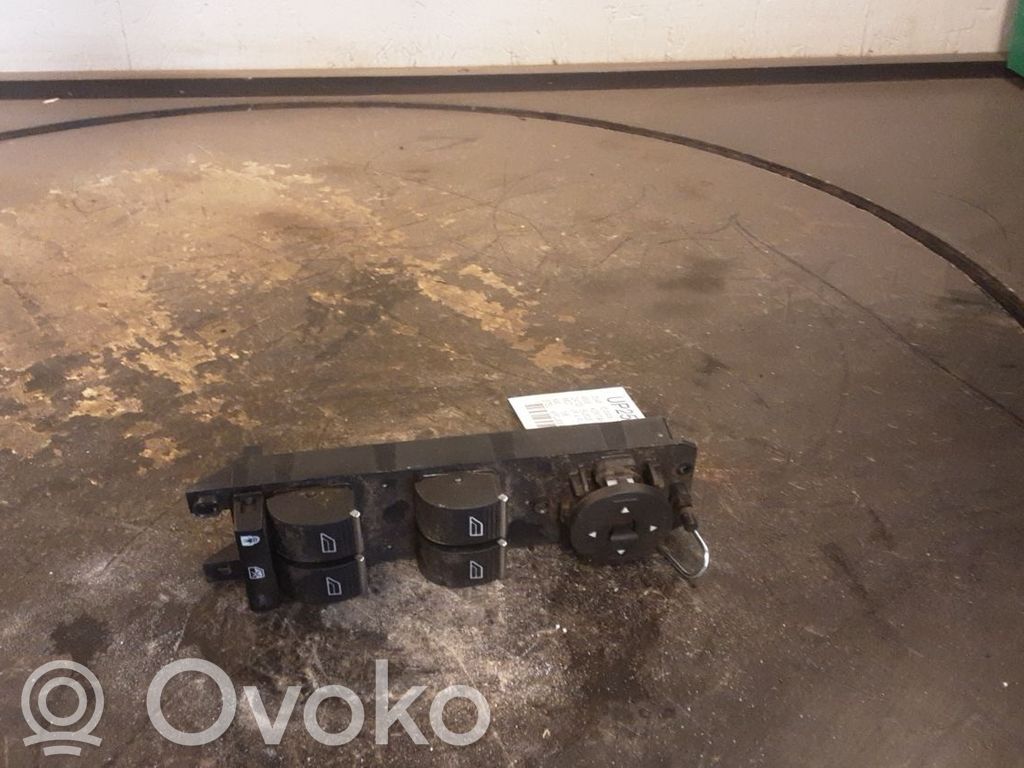 Electric window control switch   F1ET14A132JC,1817665