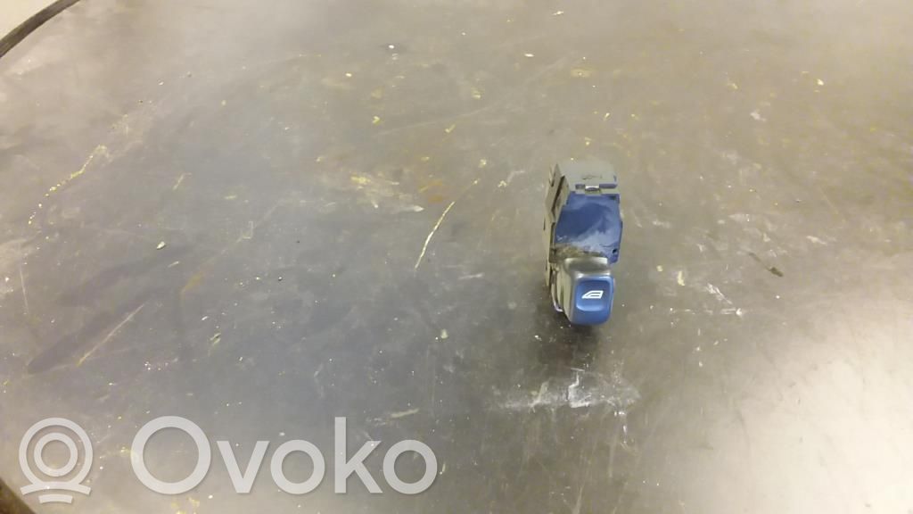 Electric window control switch   30658696
