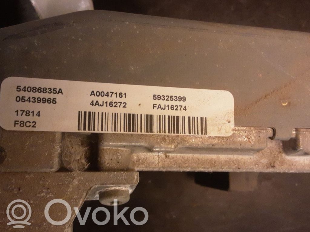 Steering wheel axle   2275820