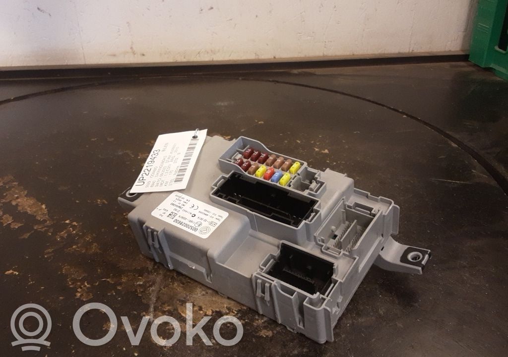 Блок предохранителей   00520028650