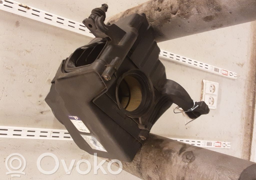 Air filter box   1862721