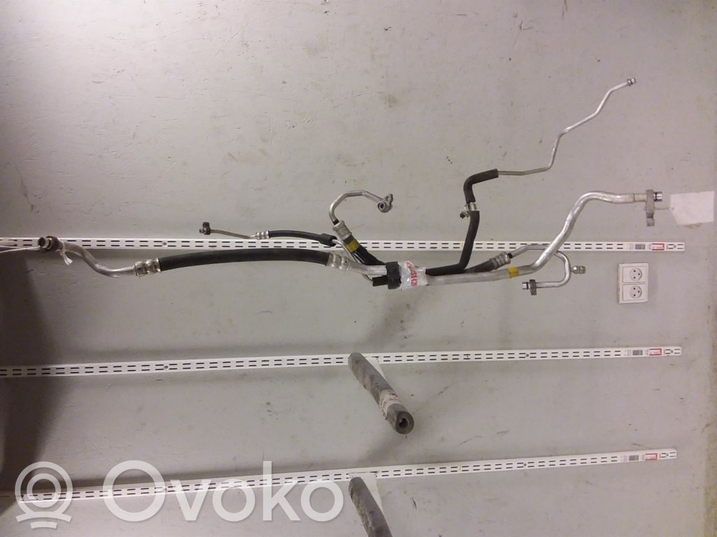 Mazda CX-5 Ilmastointilaitteen putki (A/C) 