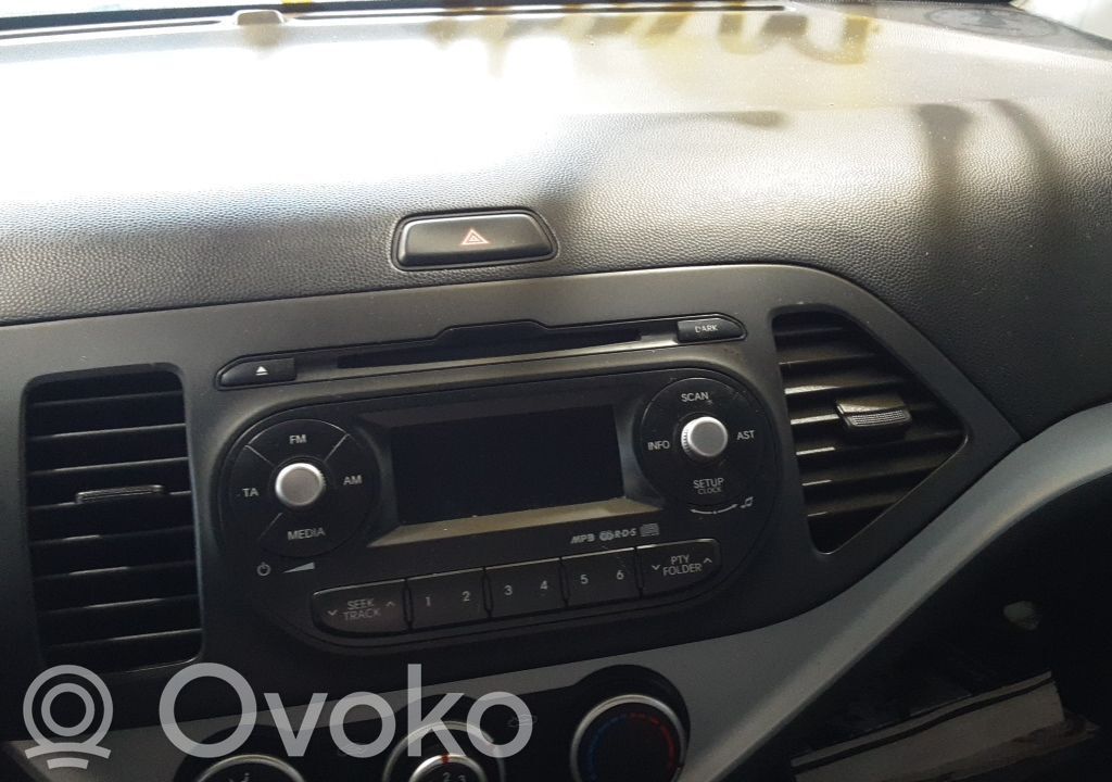KIA Picanto Dash center air vent grill 
