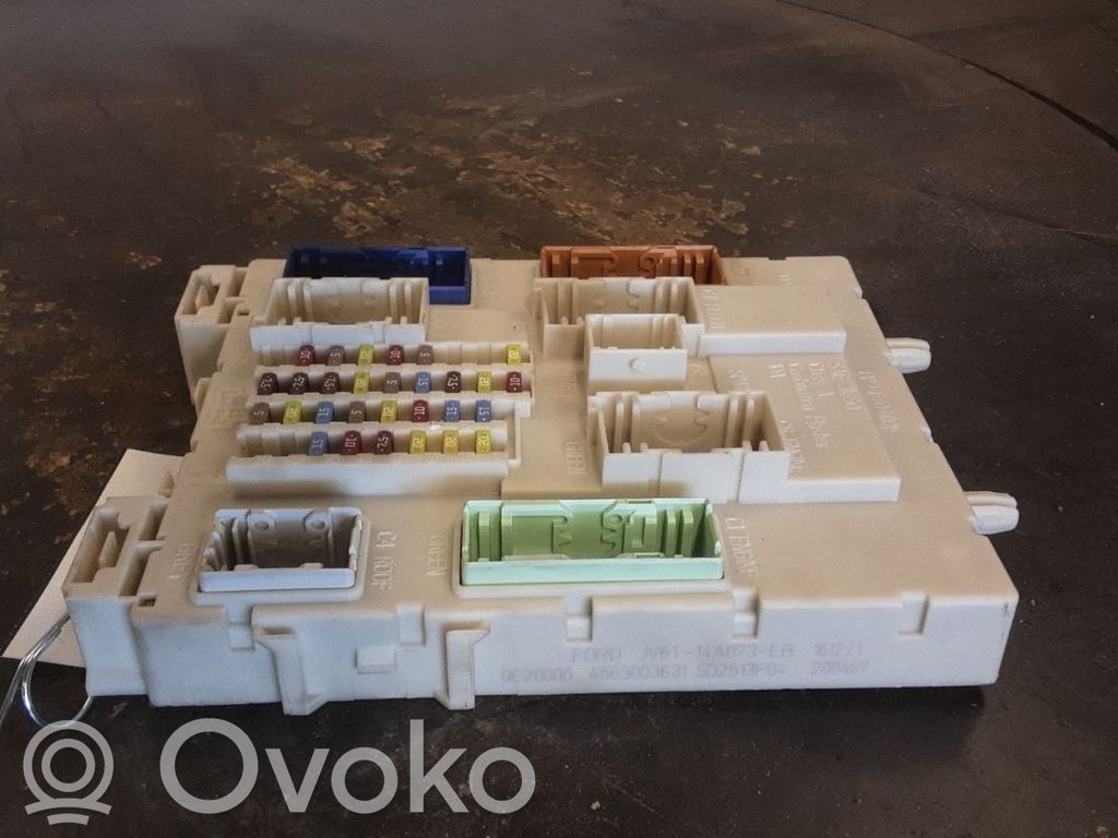 Ford C-MAX II Fuse module 