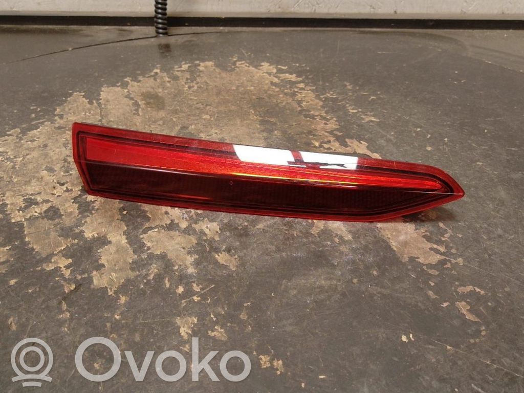 Reflector de faros/luces traseros   10A945307A