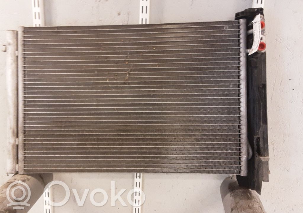 BMW 1 E81 E87 Radiator răcire A/C (condensor) 