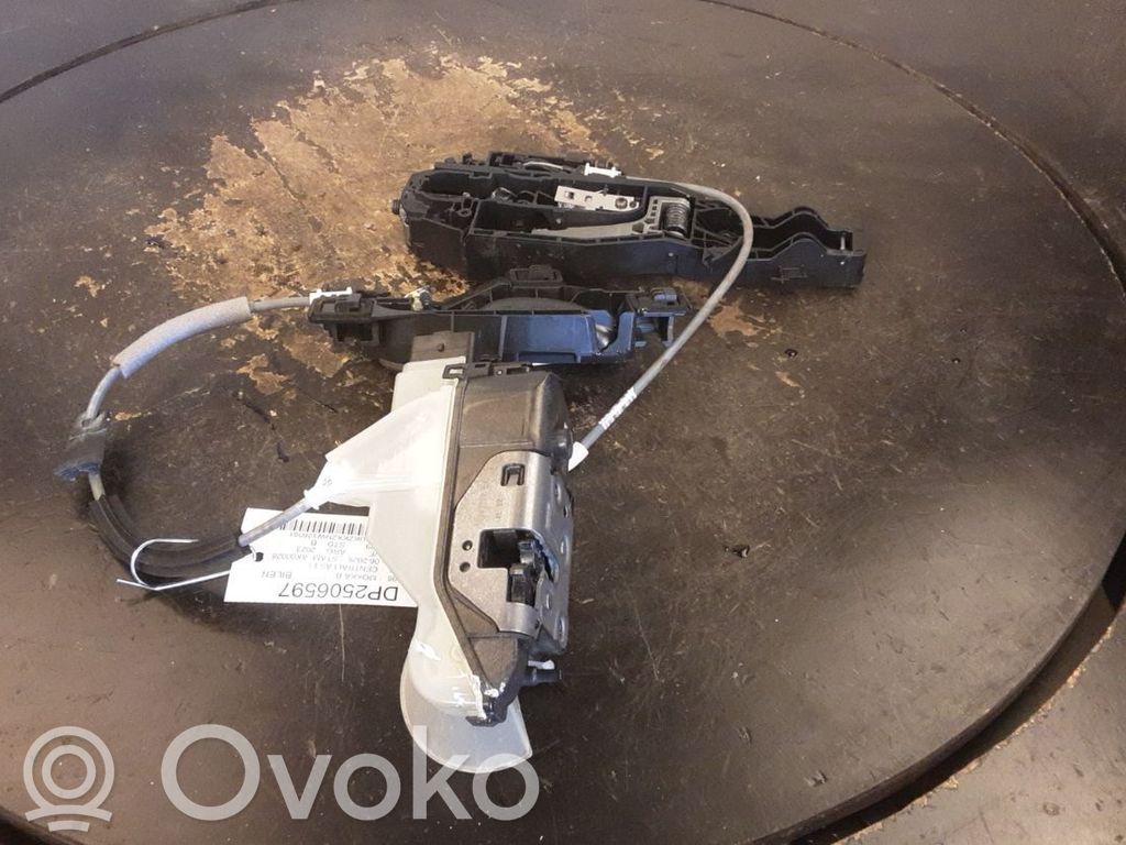 Central locking motor   9844442380