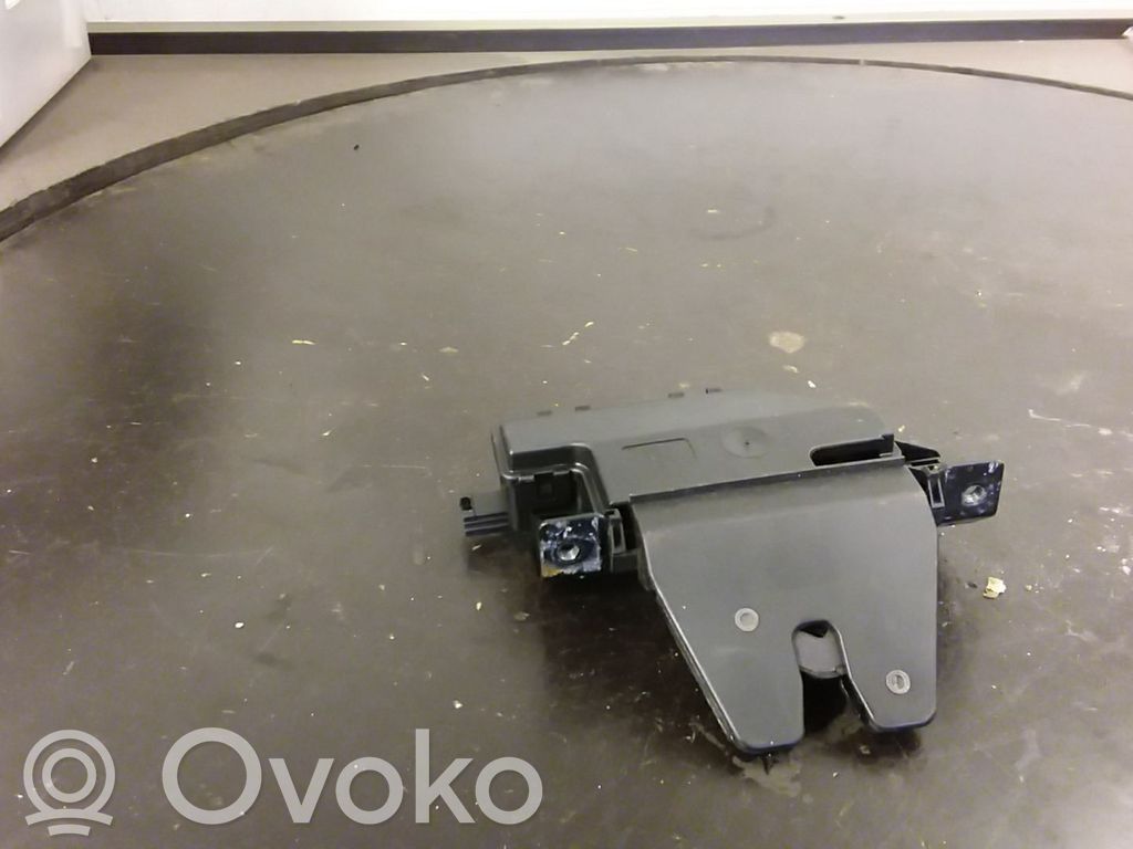 Central locking motor   51247840617