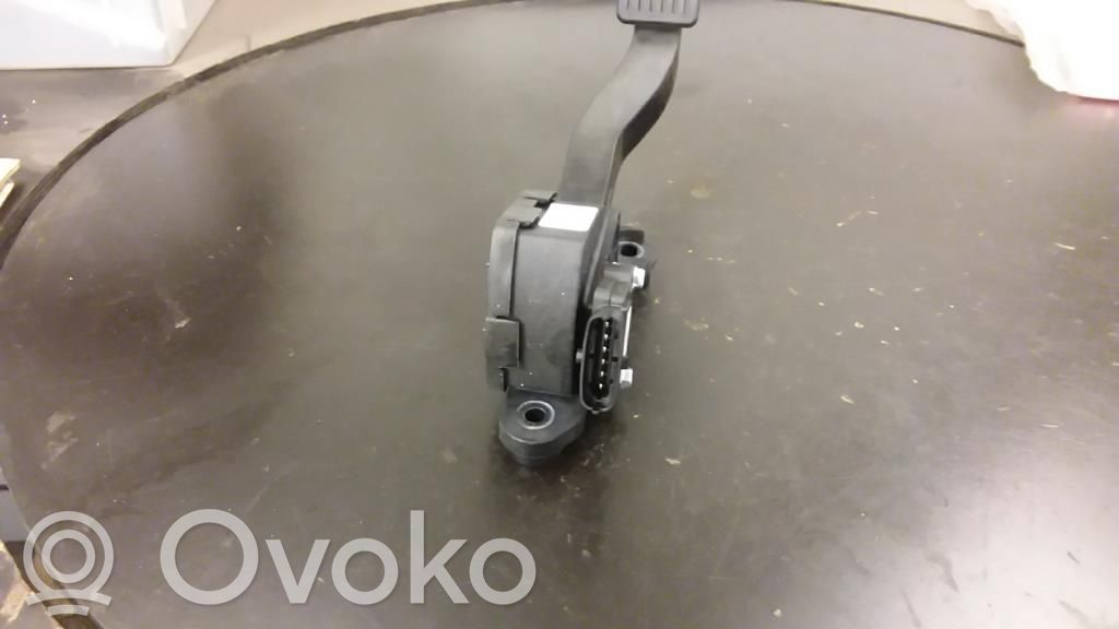 Accelerator throttle pedal   351904A700