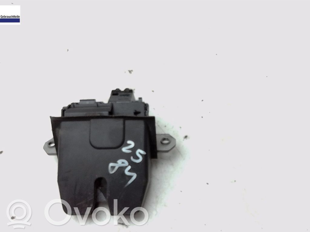Tailgate/trunk/boot lock/catch/latch   1920840,1856670