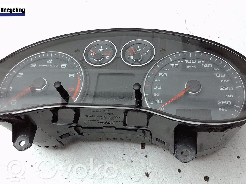Audi A3 S3 8P Tachometer 