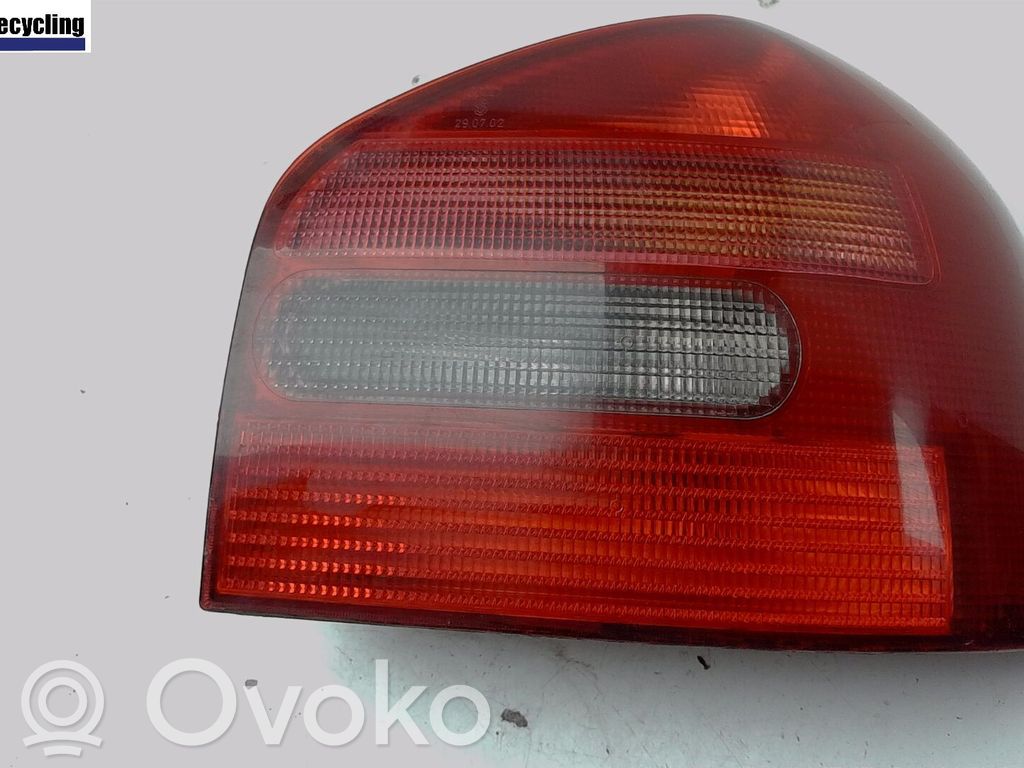 Takavalot   8L0945096A,8L0945112