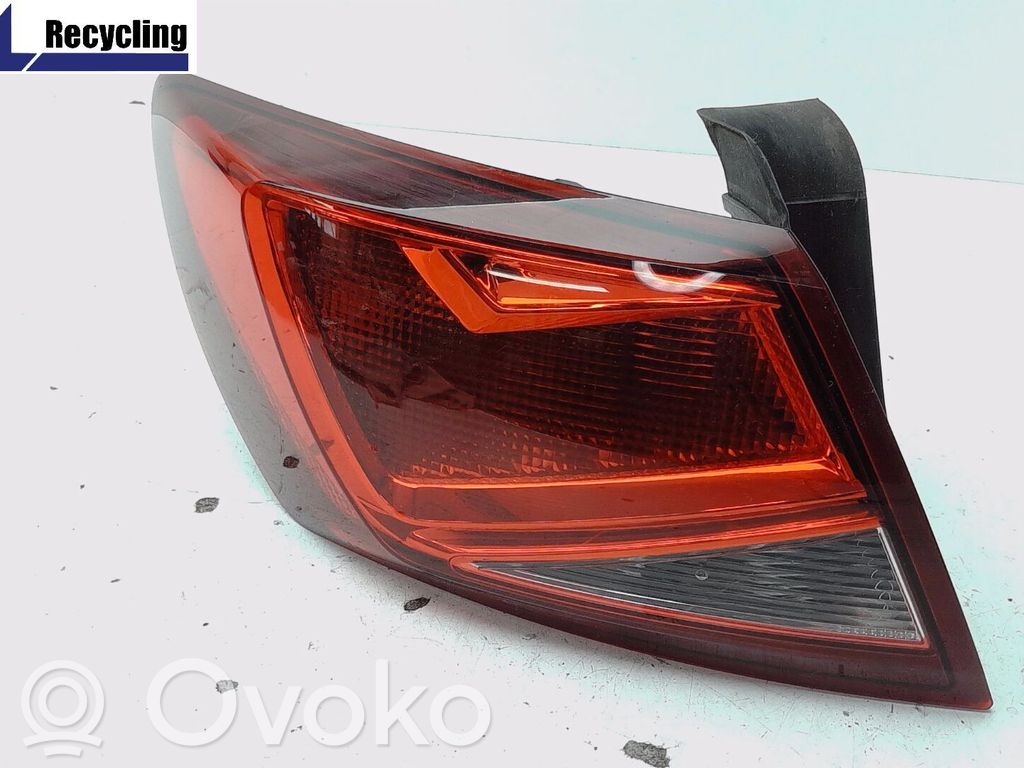 Seat Leon (5F) Rear/tail lights 