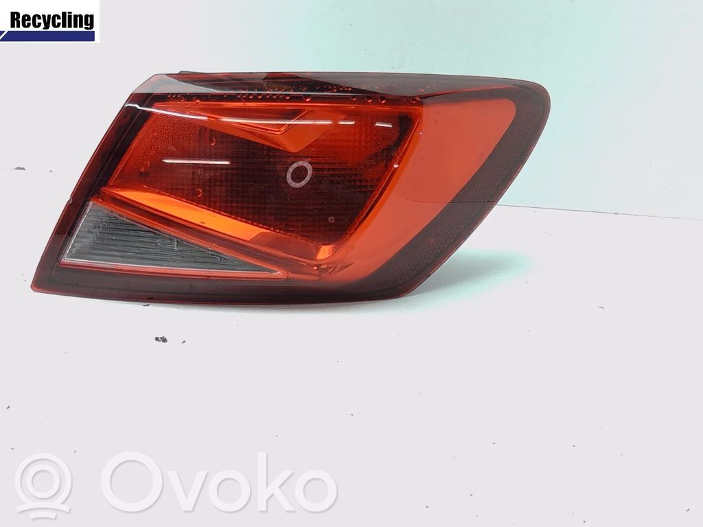 Seat Leon (5F) Rear/tail lights 