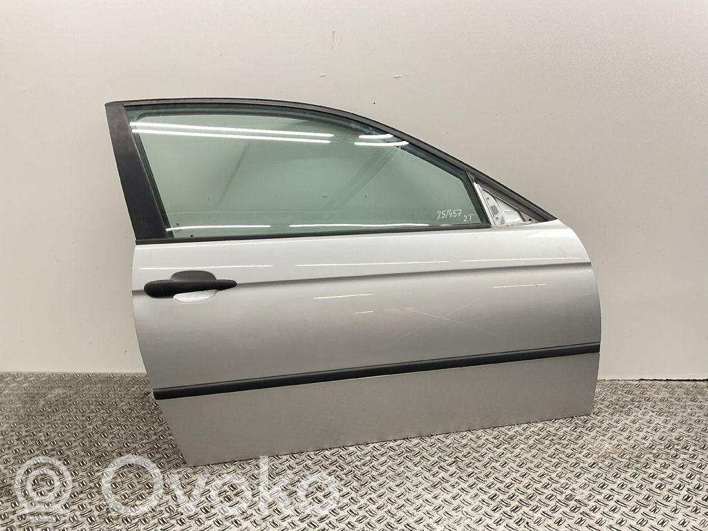 Durvis   41517016240