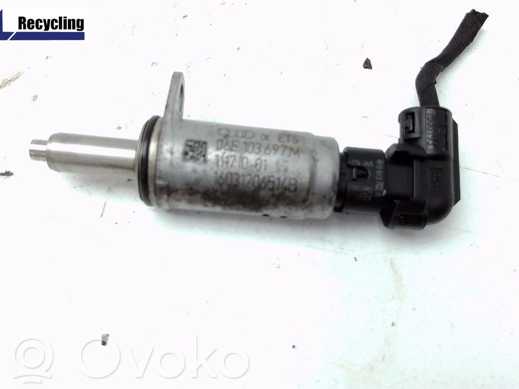 Audi A4 S4 B9 Wałek rozrządu 