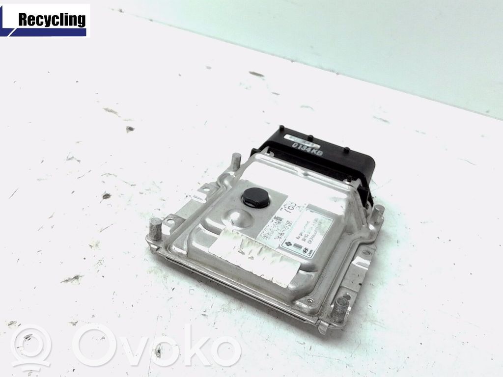 Hyundai i30 Calculateur moteur ECU 