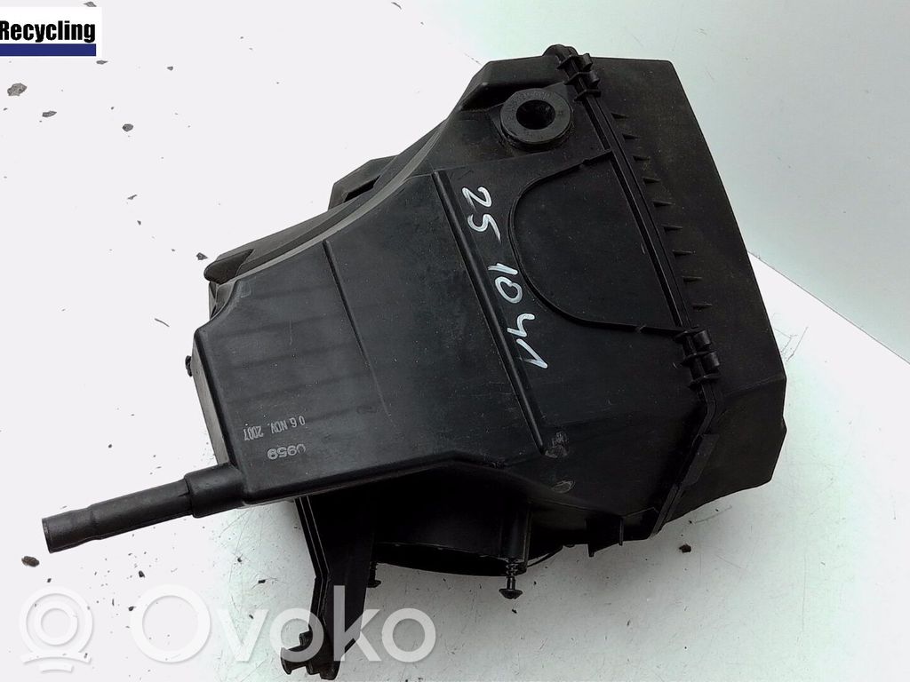 Audi A6 S6 C6 4F Obudowa filtra powietrza 