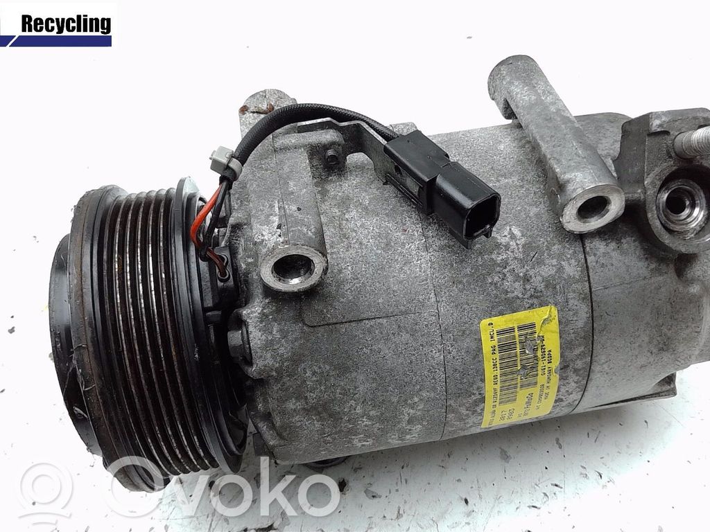 Ilmastointilaitteen kompressorin pumppu (A/C)   2032811,2004953