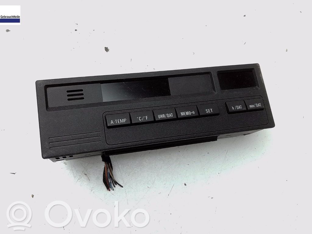 Screen/display/small screen   62136913860,62139067466