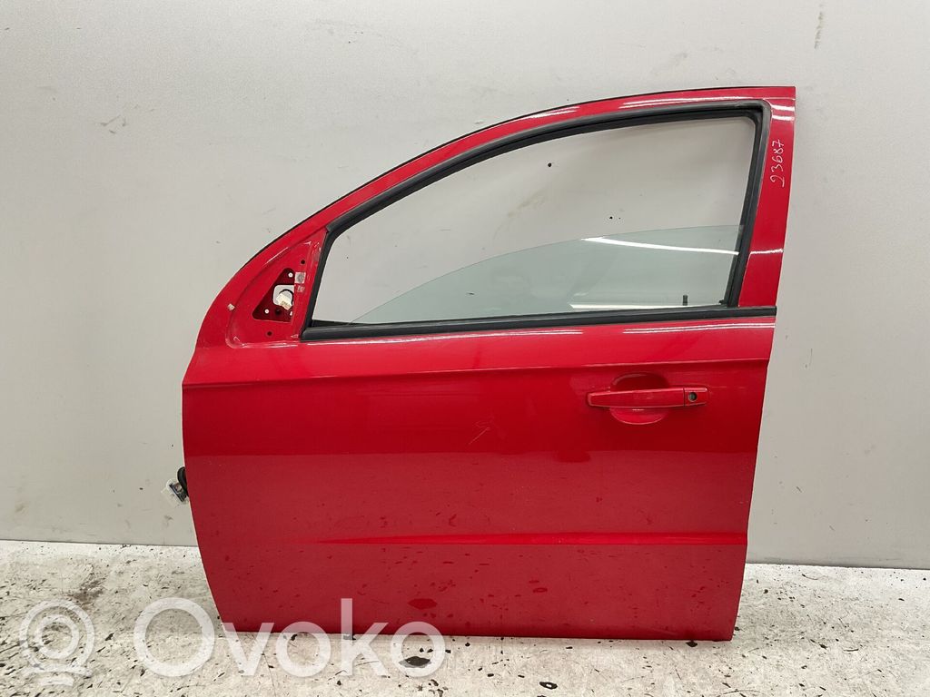 Chevrolet Aveo Puerta delantera 