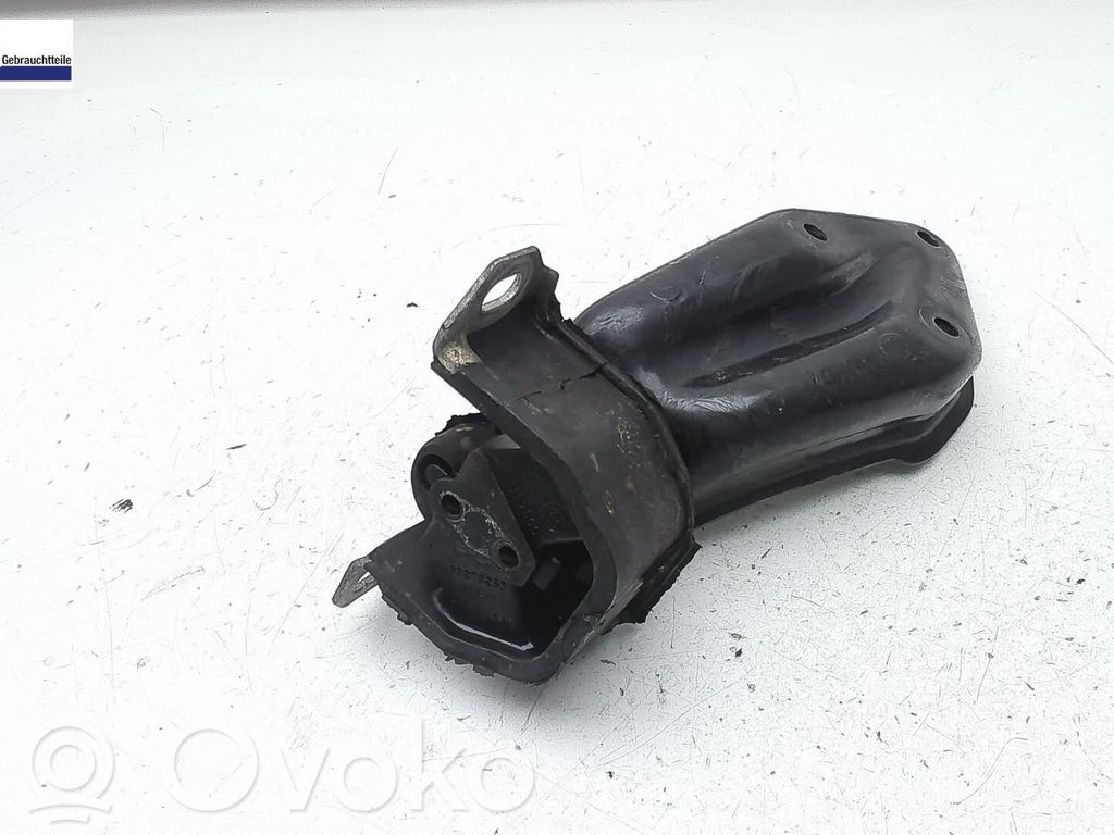Opel Vectra A Łapa / Mocowanie silnika 