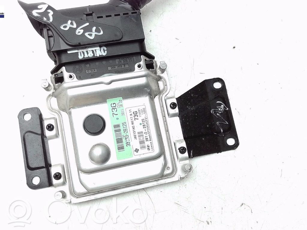 Hyundai i30 Calculateur moteur ECU 