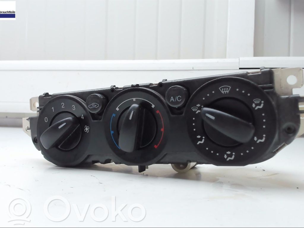 Ford Focus C-MAX Climate control unit 