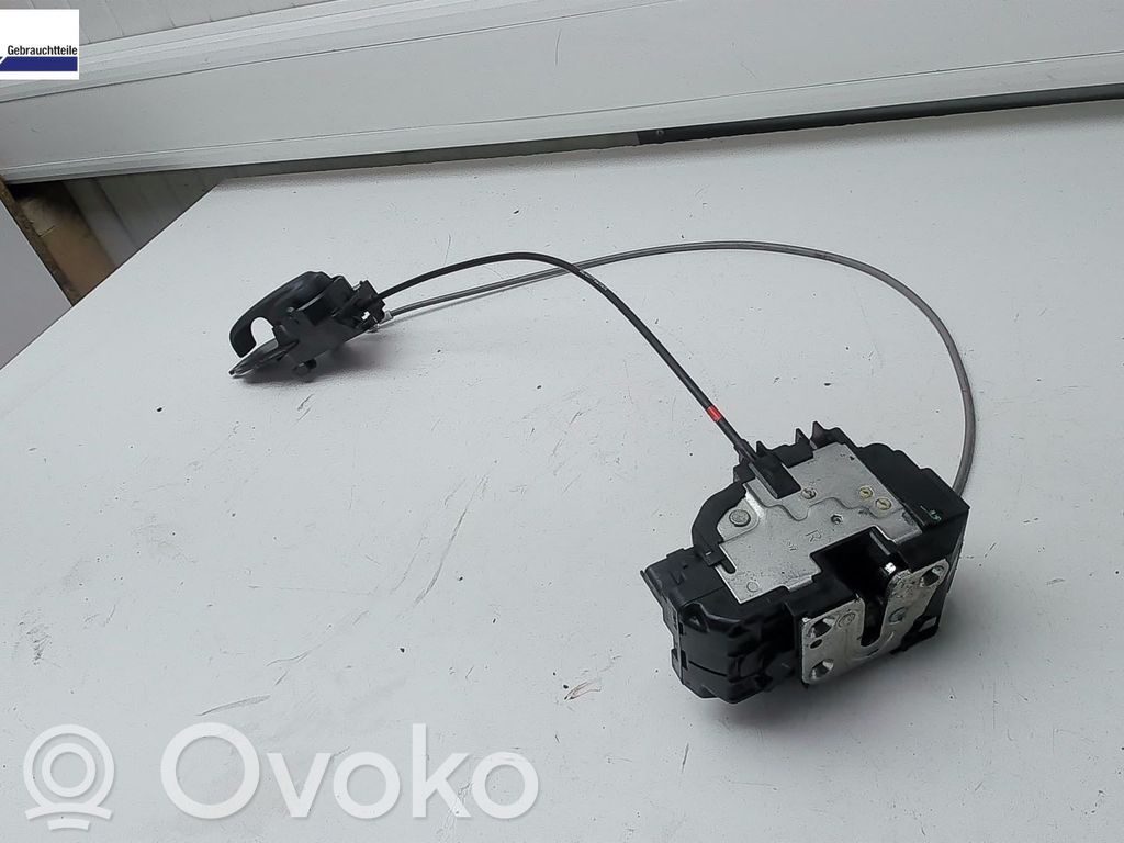 Priekšpusē slēdzene   805009U10C