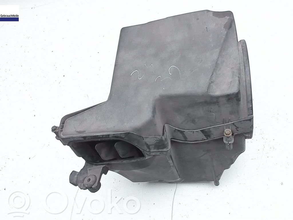 Ford Focus Air filter box 
