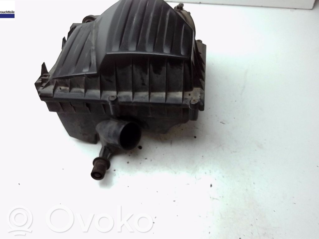 Opel Corsa C Ilmansuodattimen kotelo 