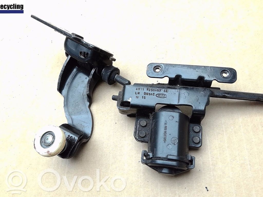 Ford B-MAX Sliding door upper roller guide/hinge 