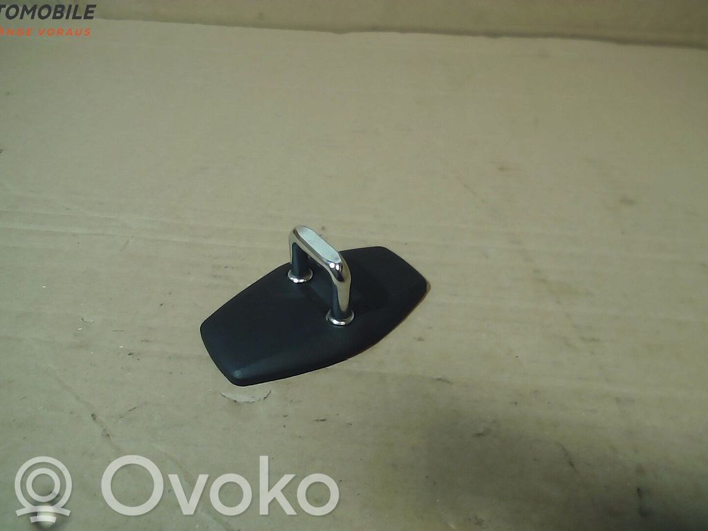 Front door lock loop/hook striker   51218196035