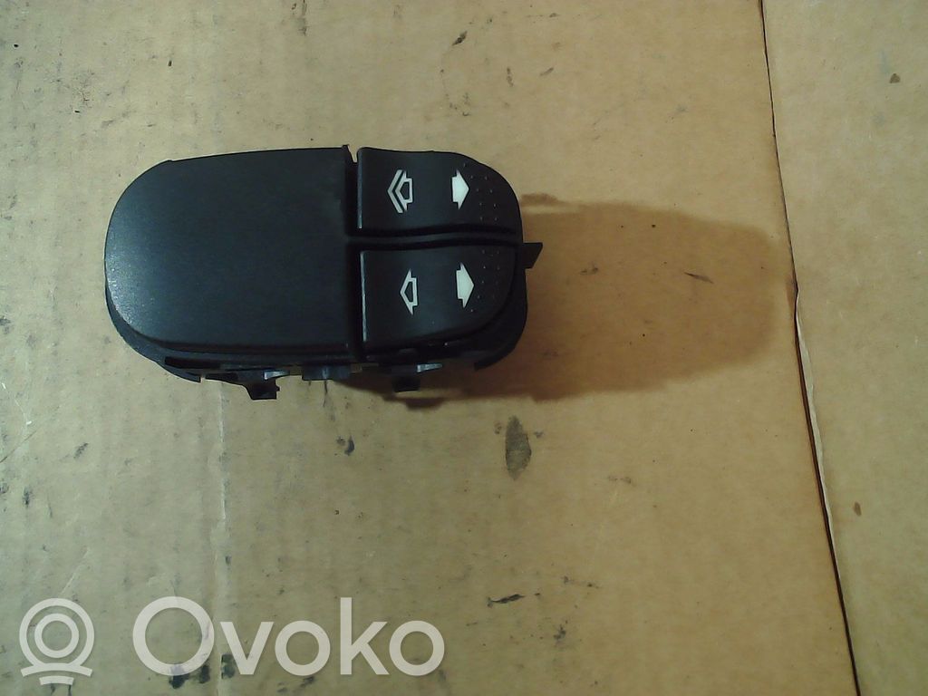 Ford Focus Electric window control switch 